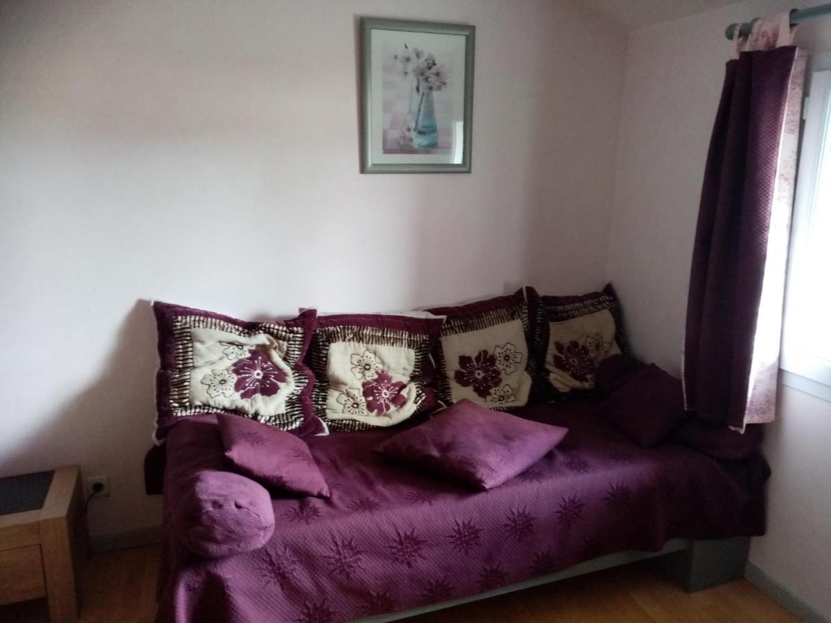 Chabournay Les Tourterelles Bed & Breakfast エクステリア 写真