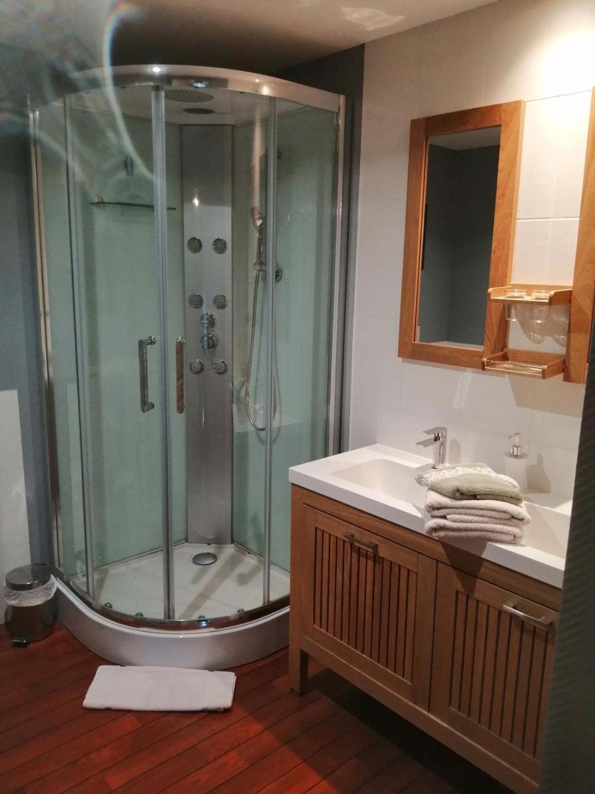 Chabournay Les Tourterelles Bed & Breakfast エクステリア 写真