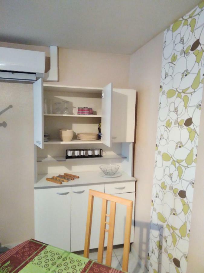 Chabournay Les Tourterelles Bed & Breakfast エクステリア 写真